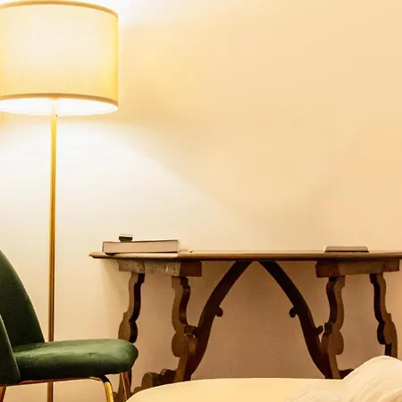 Apartment Charme & Chic San Giacomo Rom